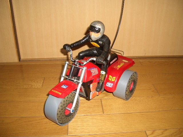 ホンダ ラジコン ATC 250R 3輪 バギー ウィリーダッシュ